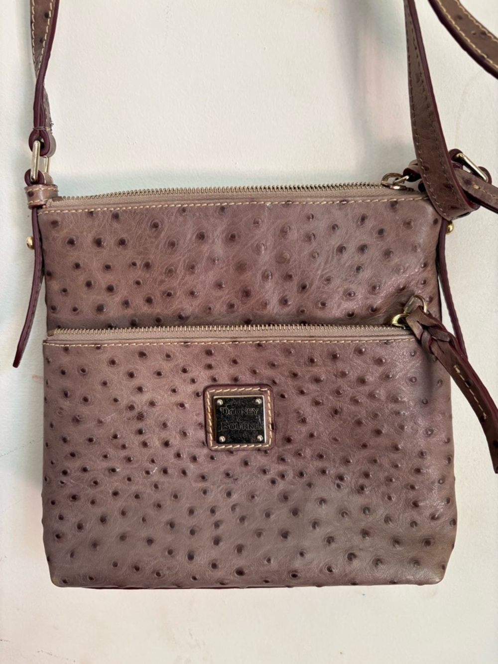 Dooney & Bourke Mauve Ostrich-Embossed Crossbody with Gold-Tone Hardware - Picture 2 of 6